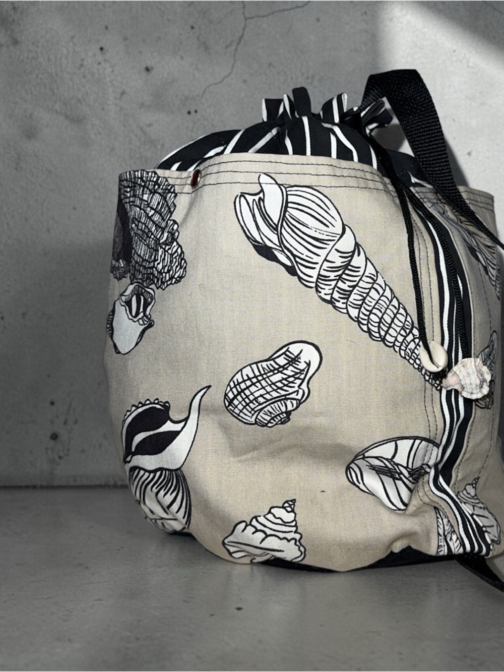 Seashell Print Canvas Drawstring Tote - Black & Cream